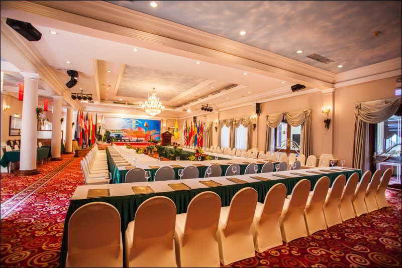 Majestic Saigon Hotel 5*